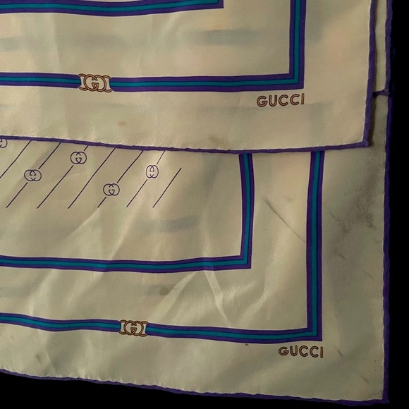 Vtg authentic Gucci silk monogram large scarf - stunning! - Picture 4 of 4